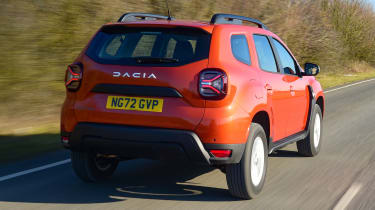 Dacia Duster - rear tracking